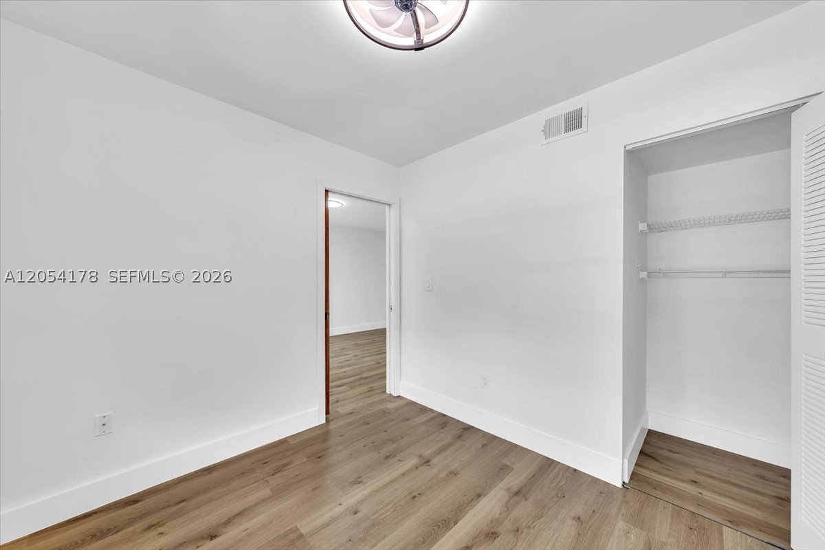FLAMINGO GARDENS PHASE FO - Residential Lease