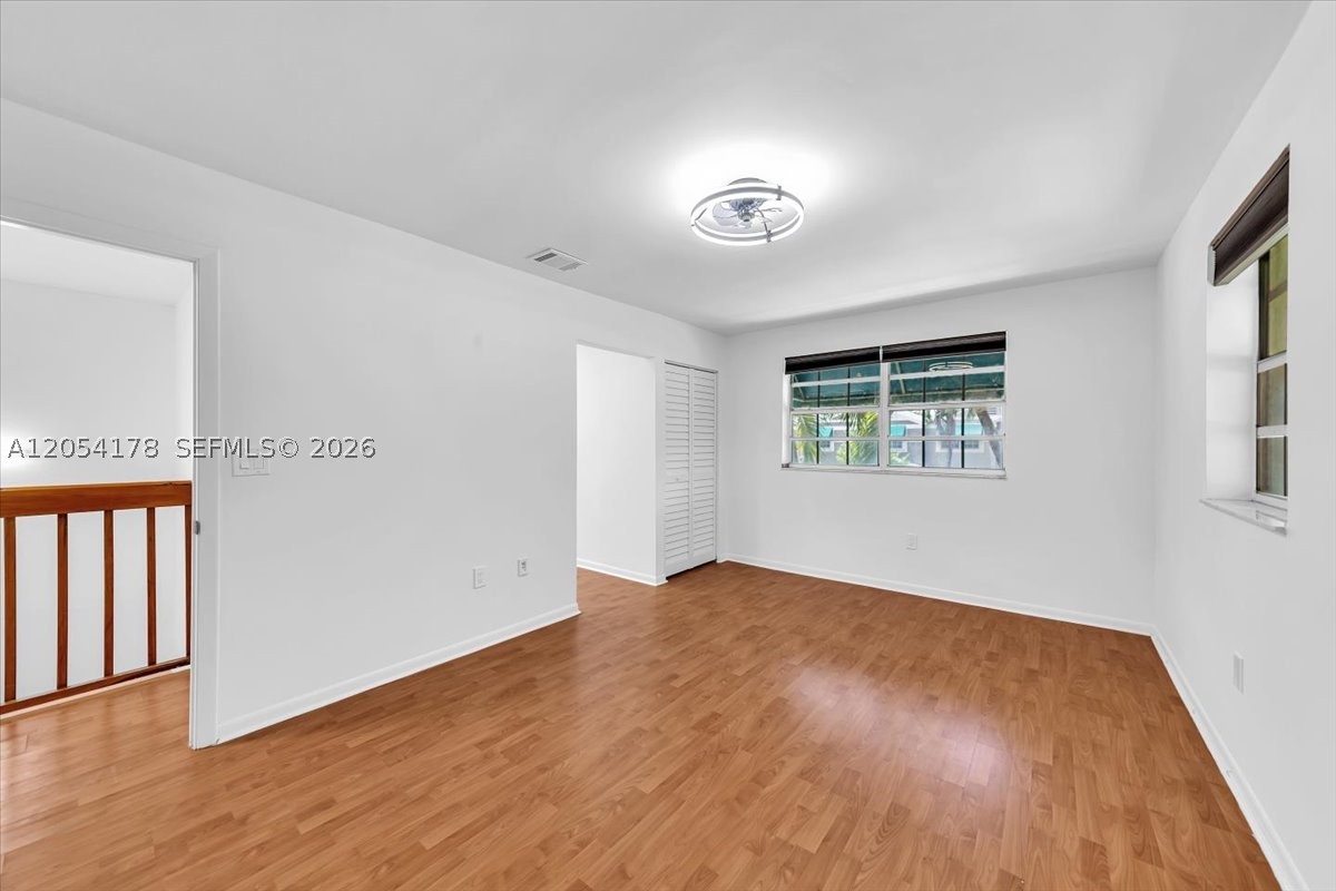 FLAMINGO GARDENS PHASE FO - Residential Lease