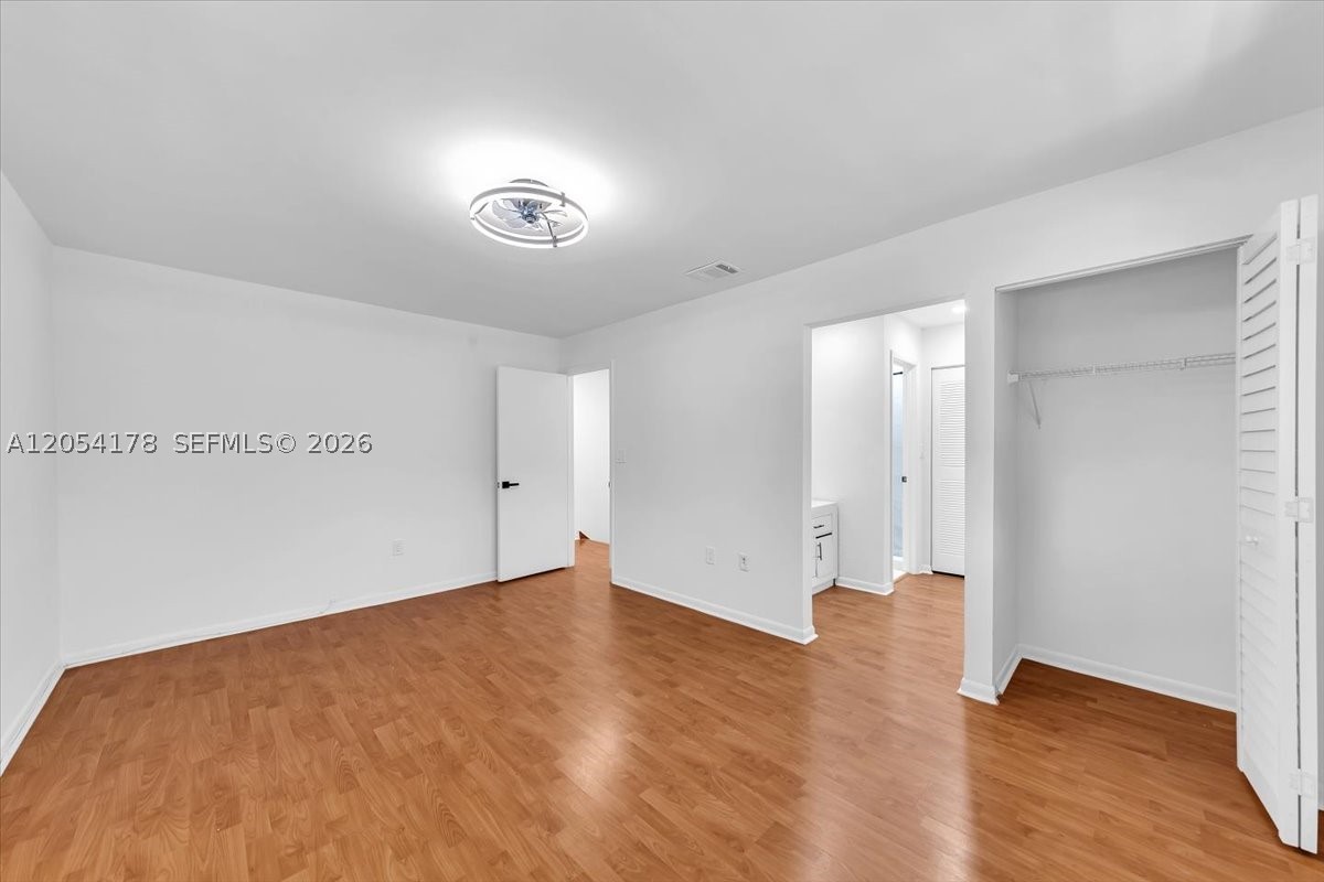 FLAMINGO GARDENS PHASE FO - Residential Lease