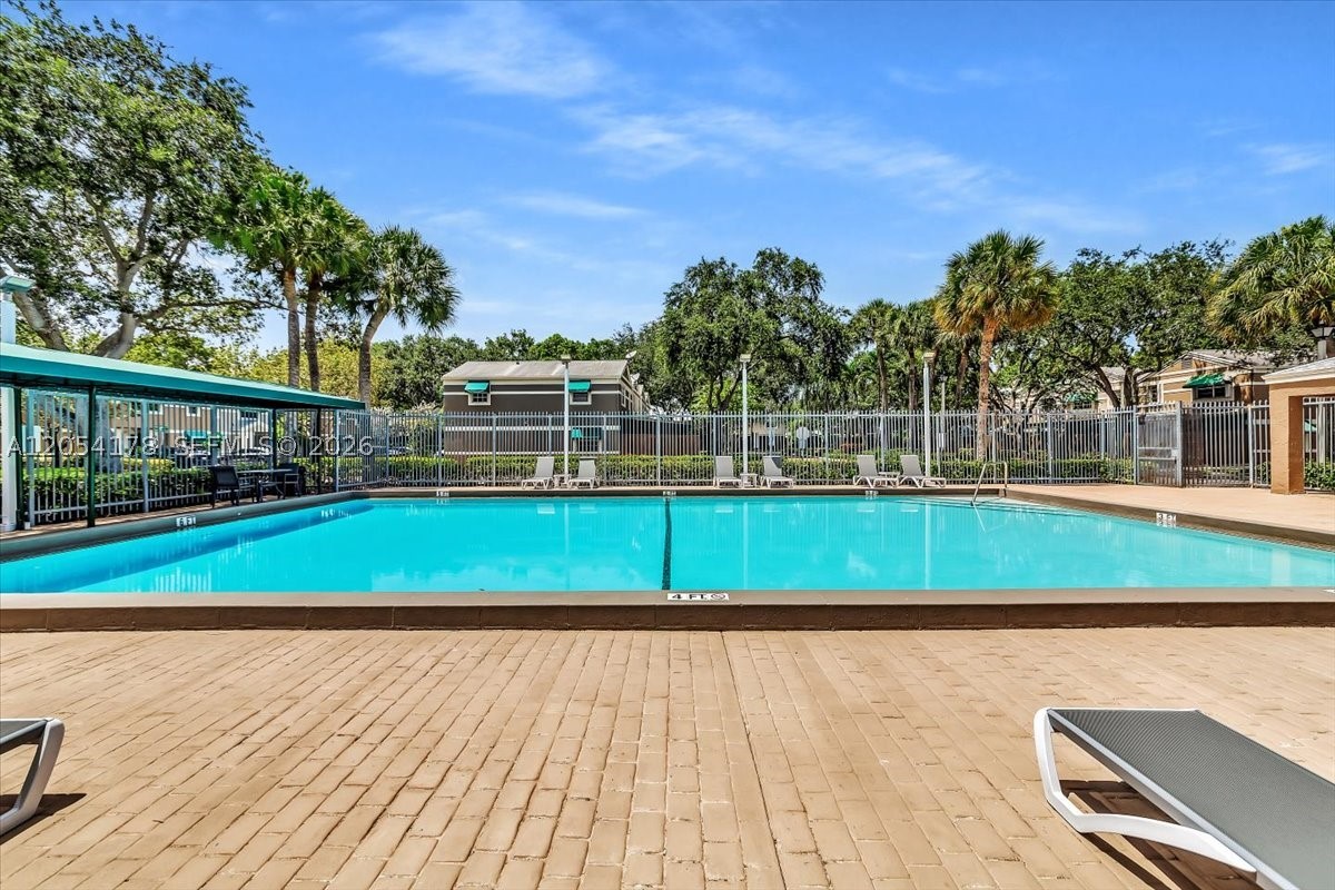 FLAMINGO GARDENS PHASE FO - Residential Lease