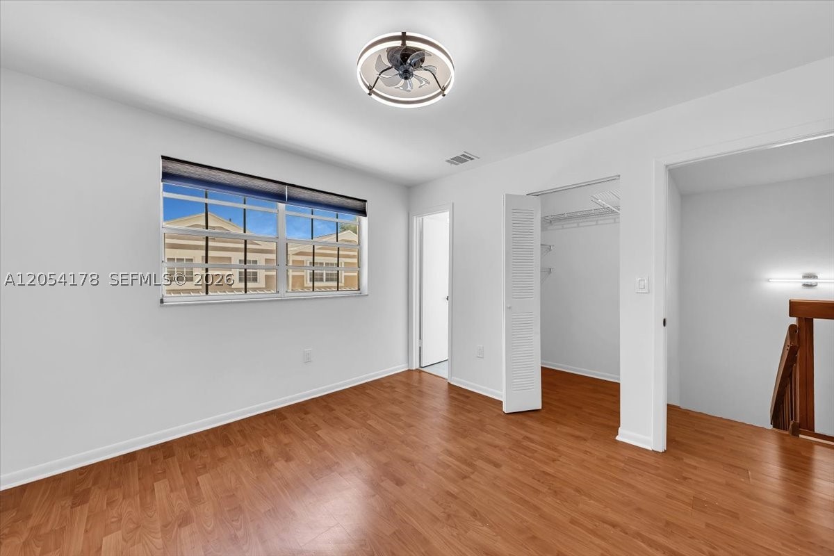 FLAMINGO GARDENS PHASE FO - Residential Lease
