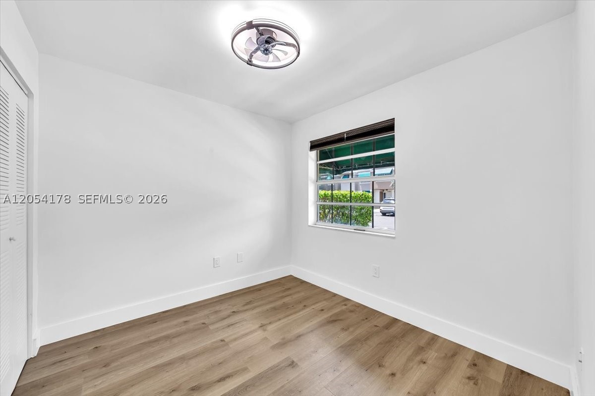 FLAMINGO GARDENS PHASE FO - Residential Lease