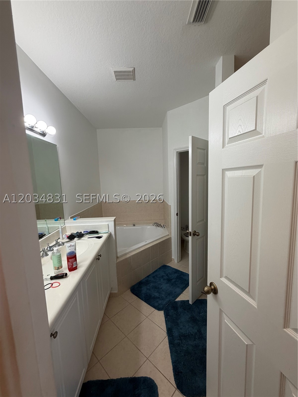 BEACON AT DORAL - Residential Lease
