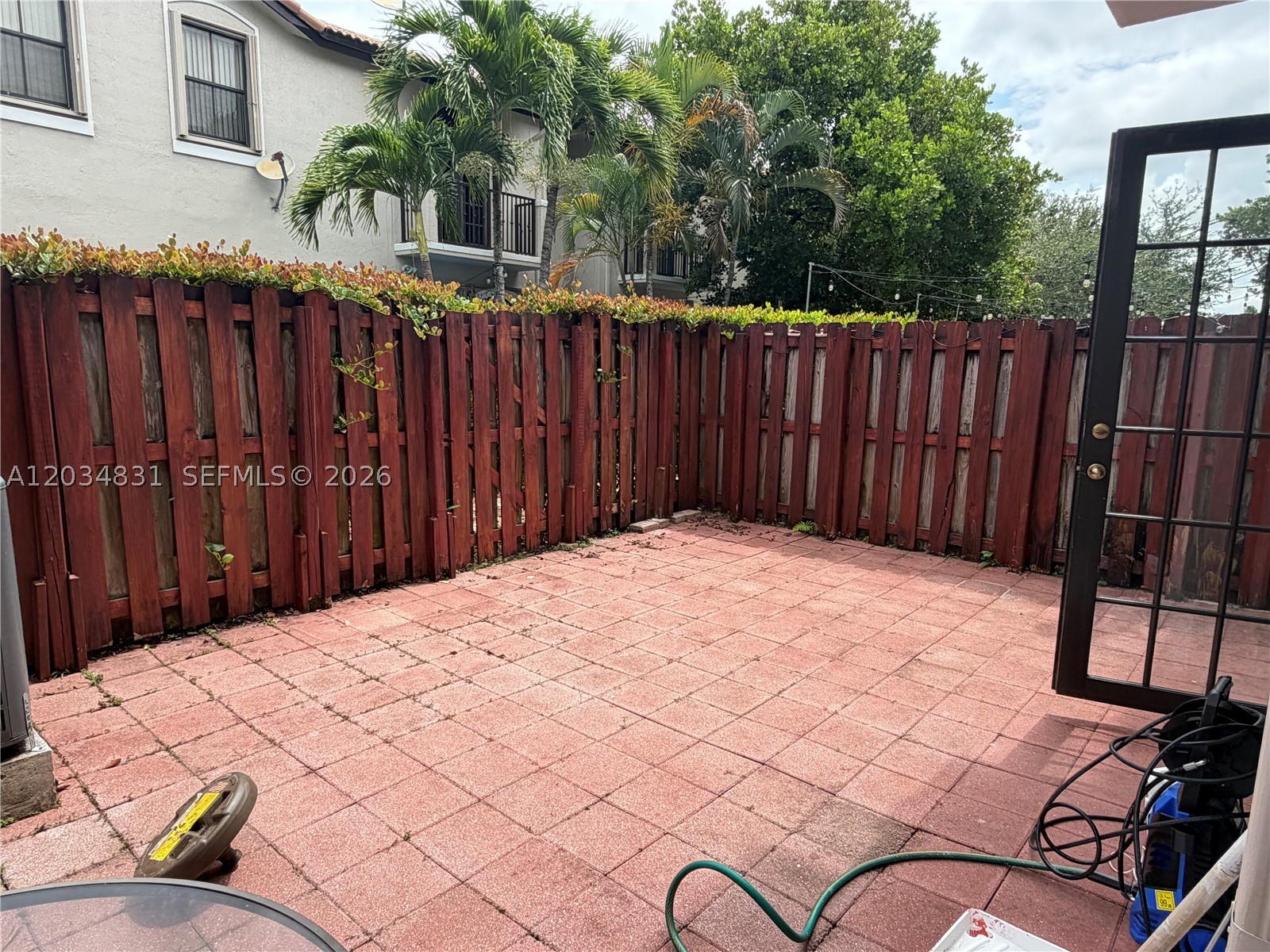 BEACON AT DORAL - Residential Lease