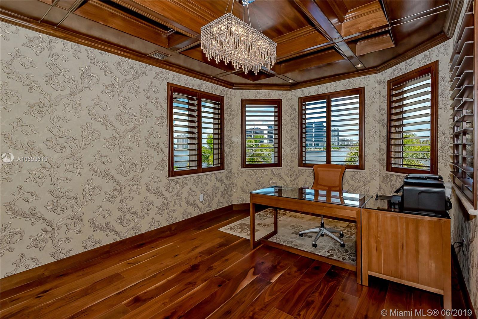 GOLDEN SHORES - Residential