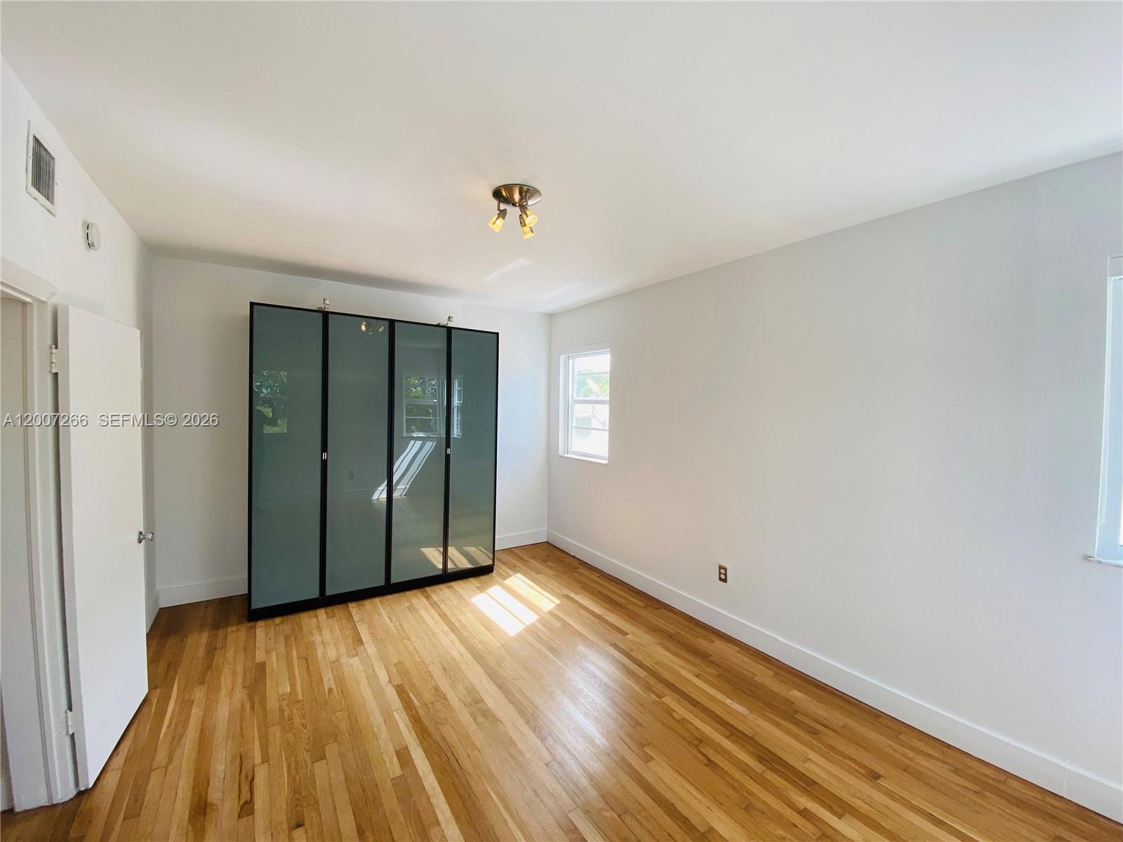 BAY DRIVE CONDO - Residential