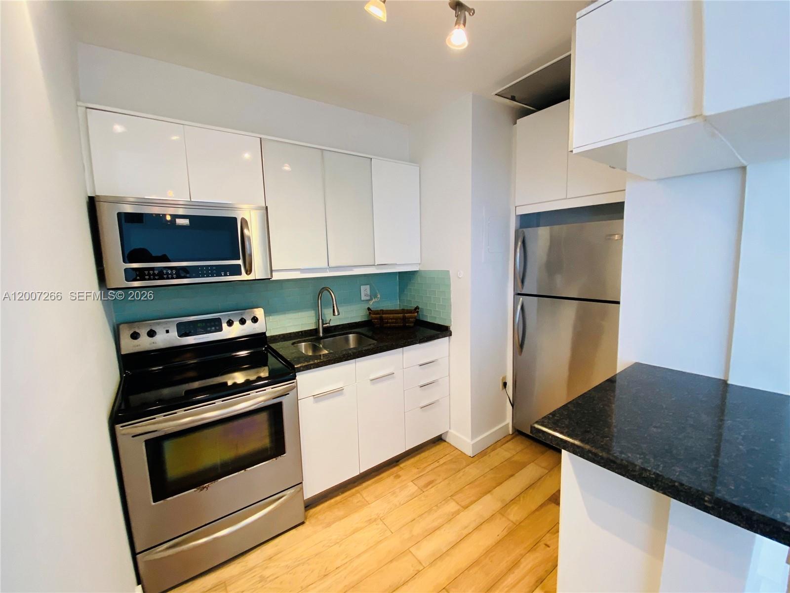 BAY DRIVE CONDO - Residential