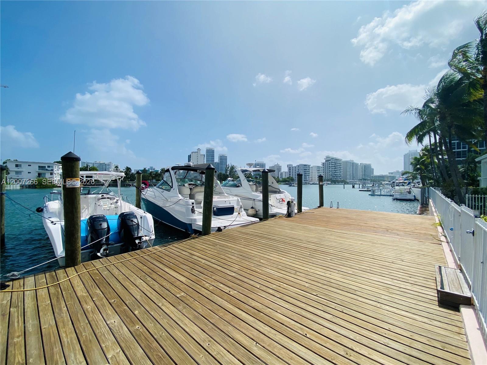 BAY DRIVE CONDO - Residential