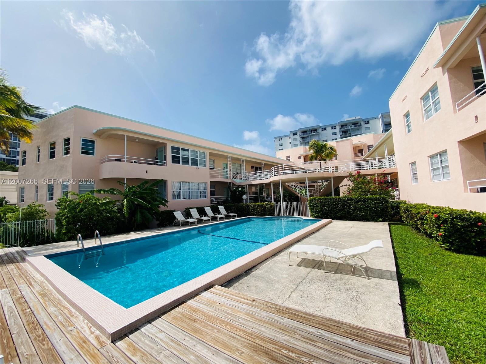 BAY DRIVE CONDO - Residential