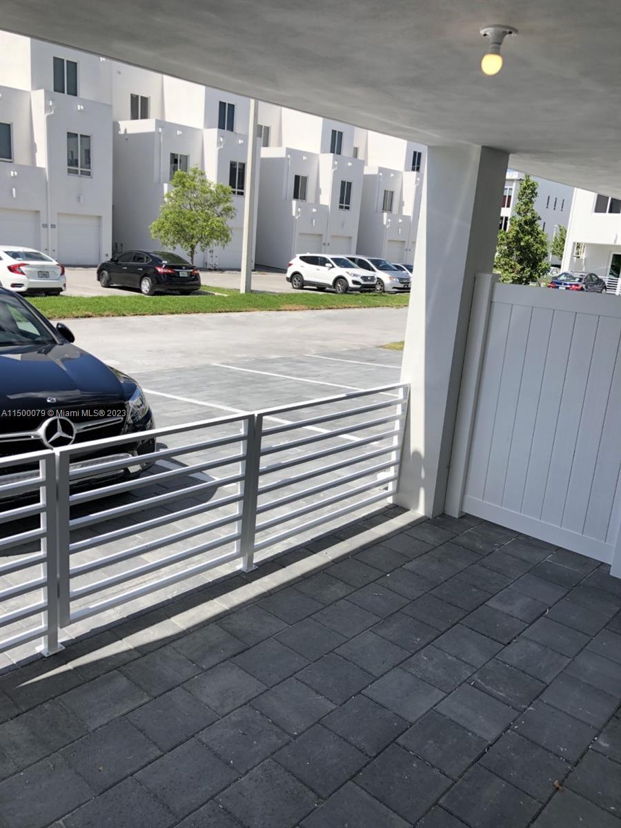 LANDMARK AT DORAL CONDO N - Residential