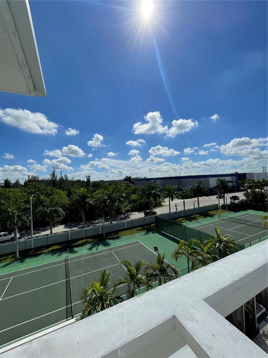 LANDMARK AT DORAL CONDO N - Residential