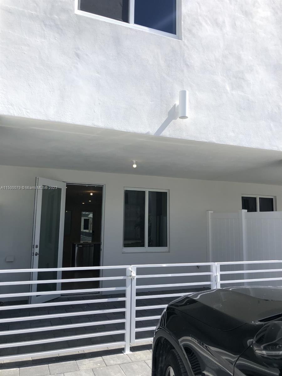 LANDMARK AT DORAL CONDO N - Residential