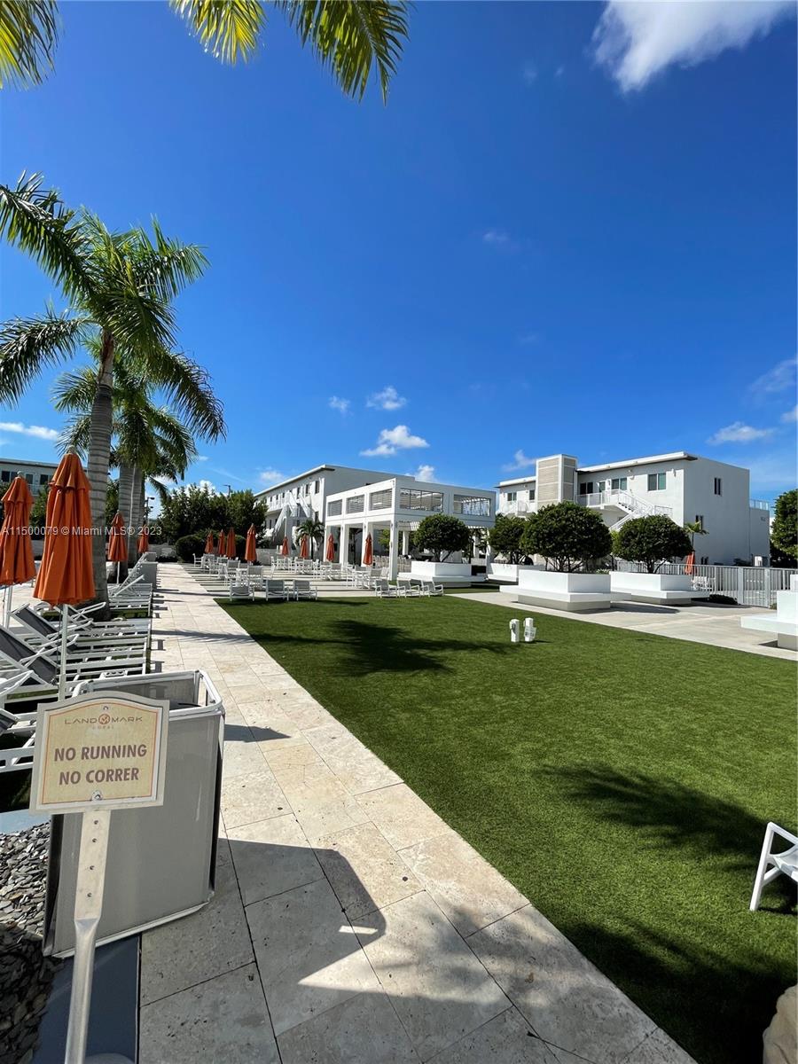 LANDMARK AT DORAL CONDO N - Residential