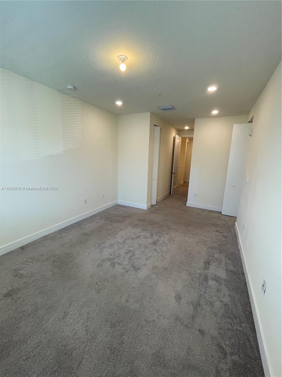 LANDMARK AT DORAL CONDO N - Residential