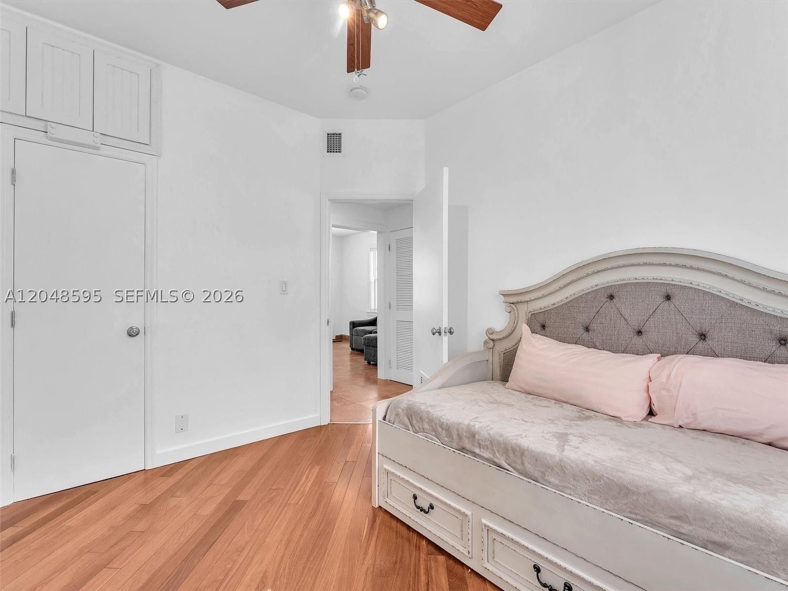 OCEAN BEACH ADDN NO 3 - Residential Lease