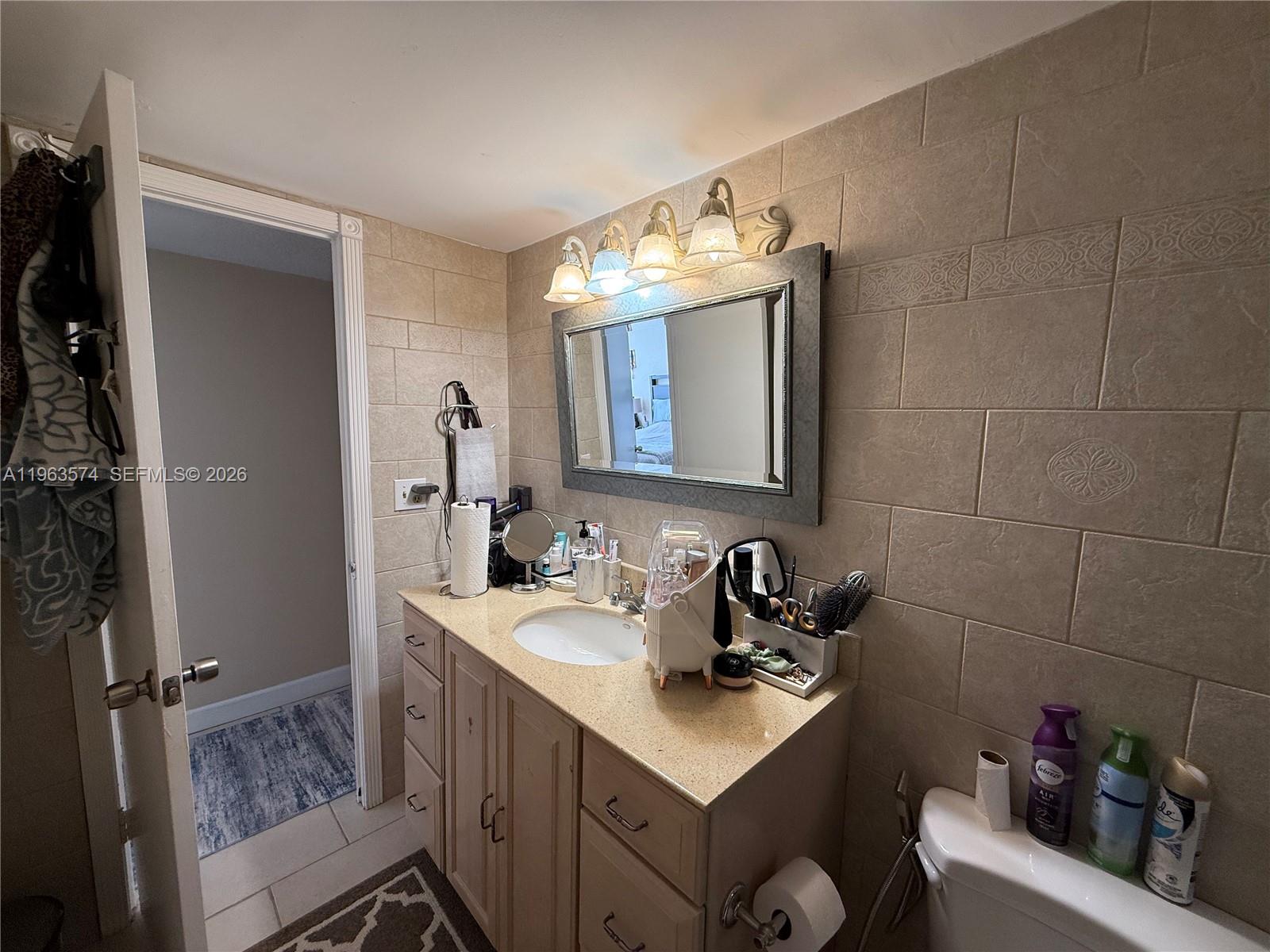 CLIFTON CONDO - Residential