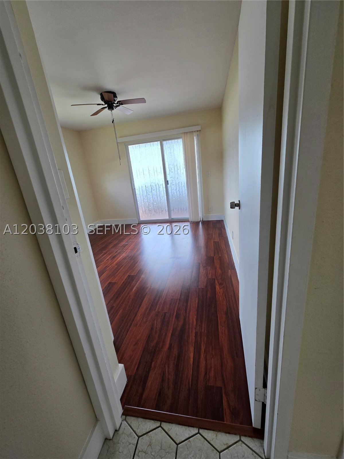 KINGS POINT SAXONY CONDOS - Residential
