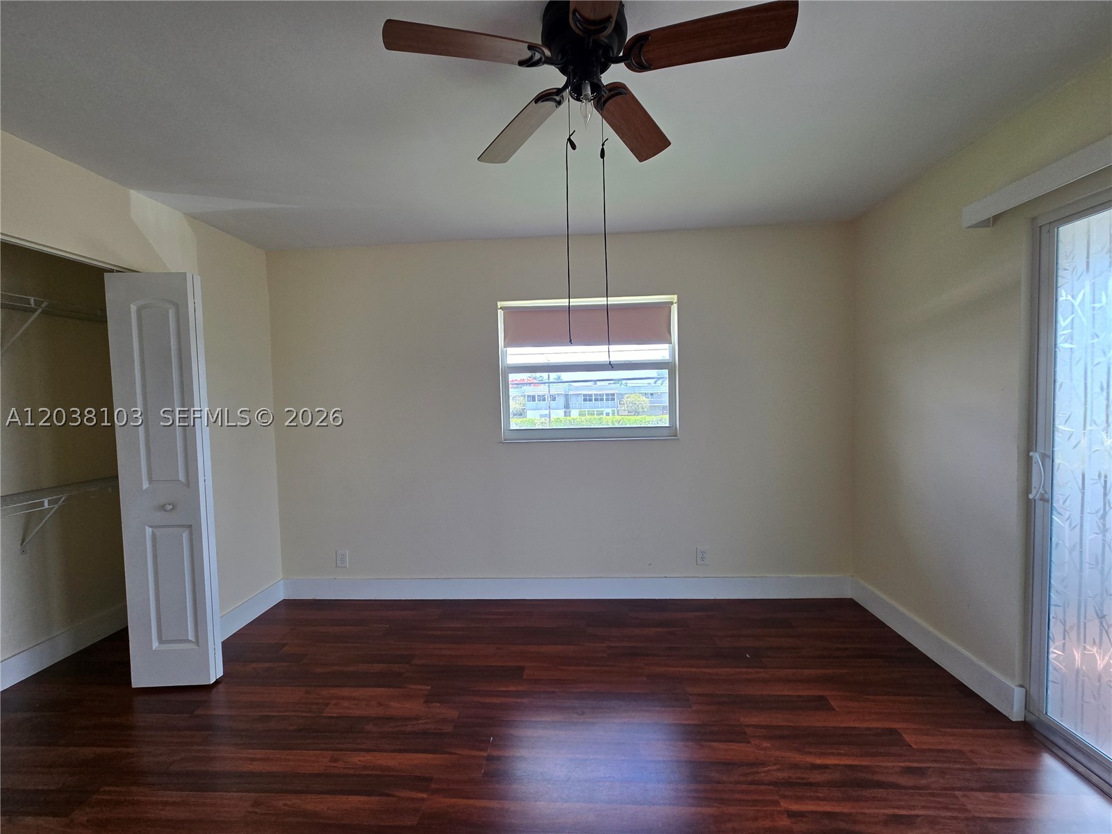 KINGS POINT SAXONY CONDOS - Residential