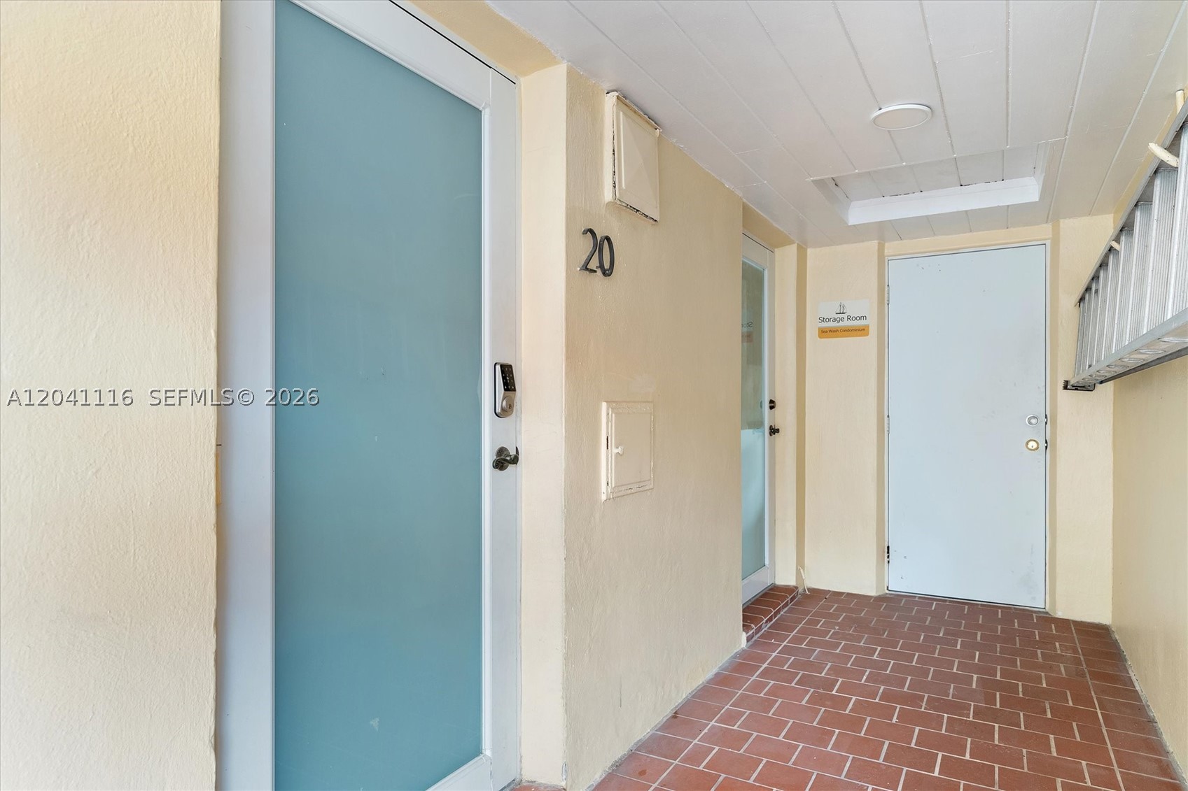 SEA WASH CONDO - Residential