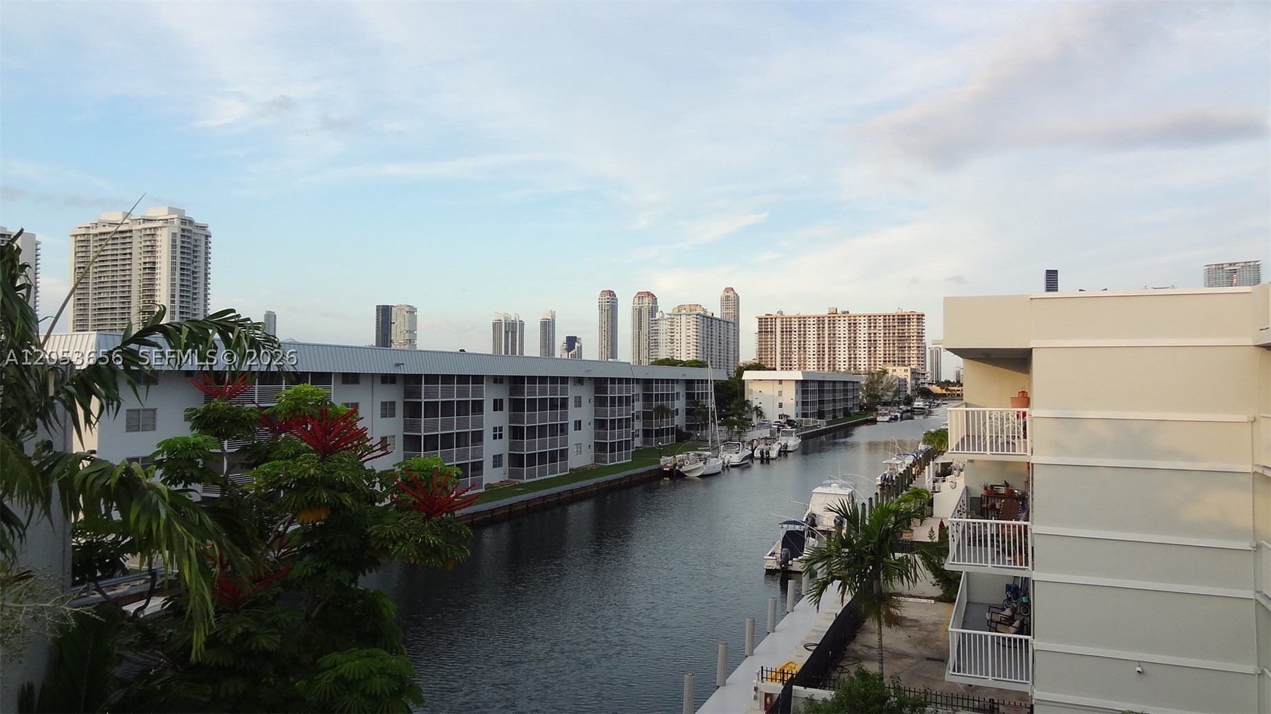 SUNSHORES CONDO - Residential