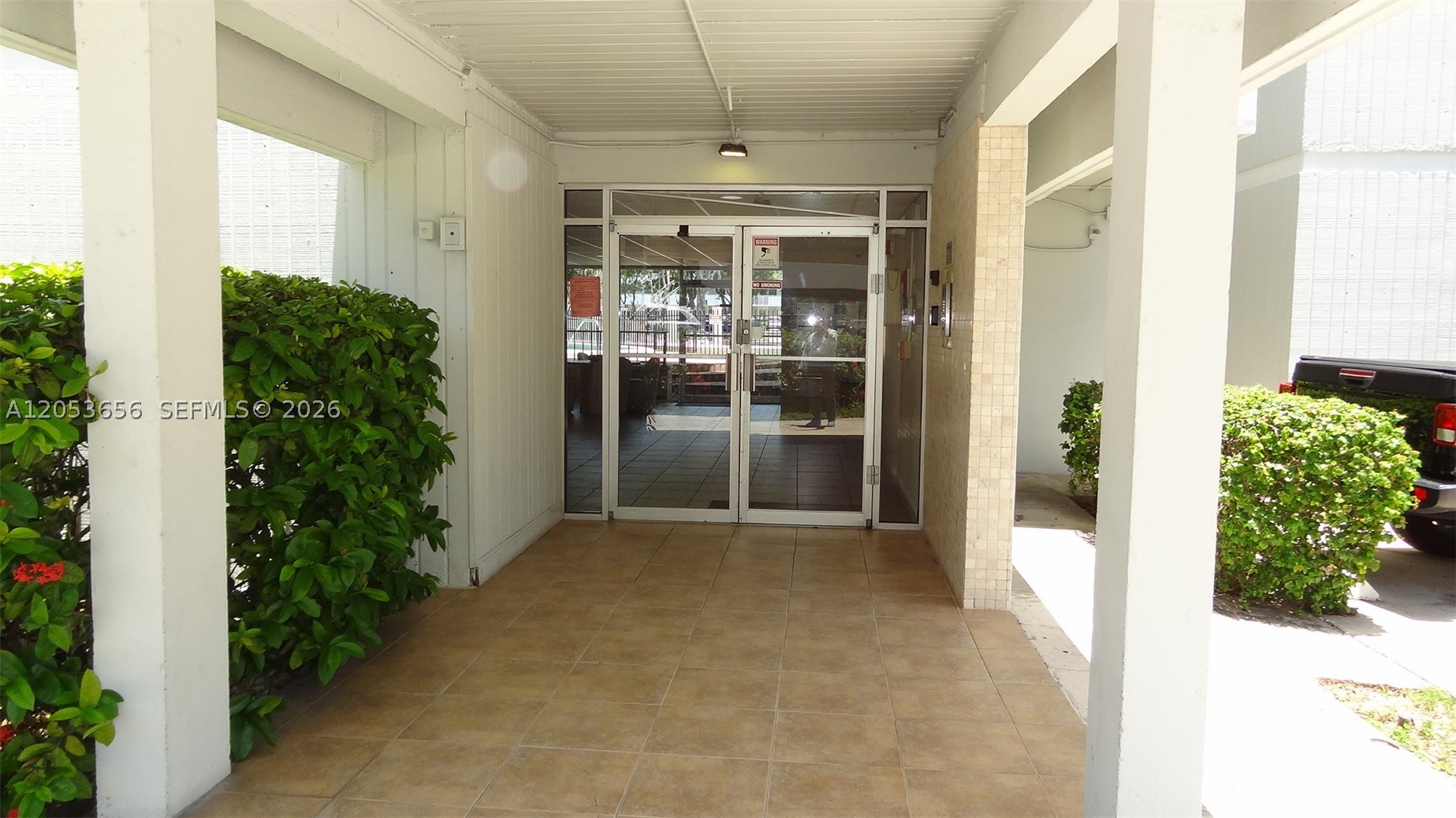 SUNSHORES CONDO - Residential