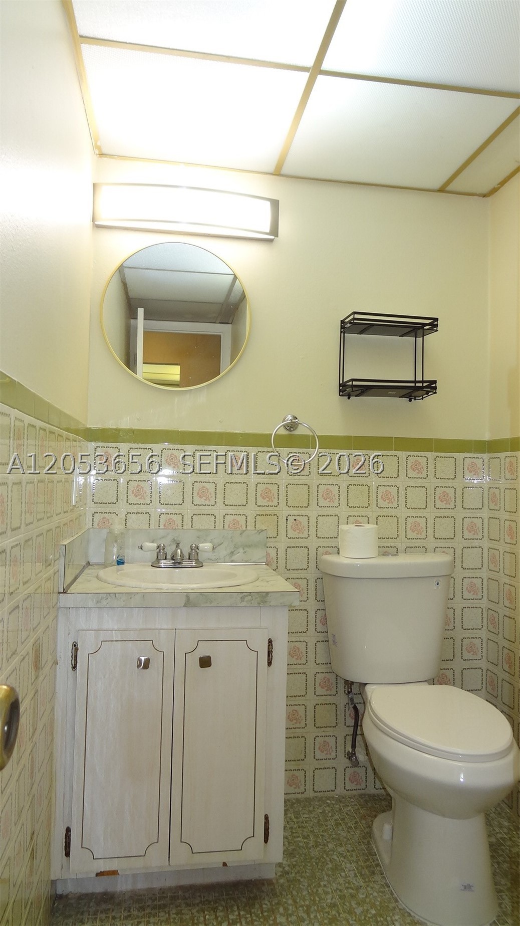SUNSHORES CONDO - Residential