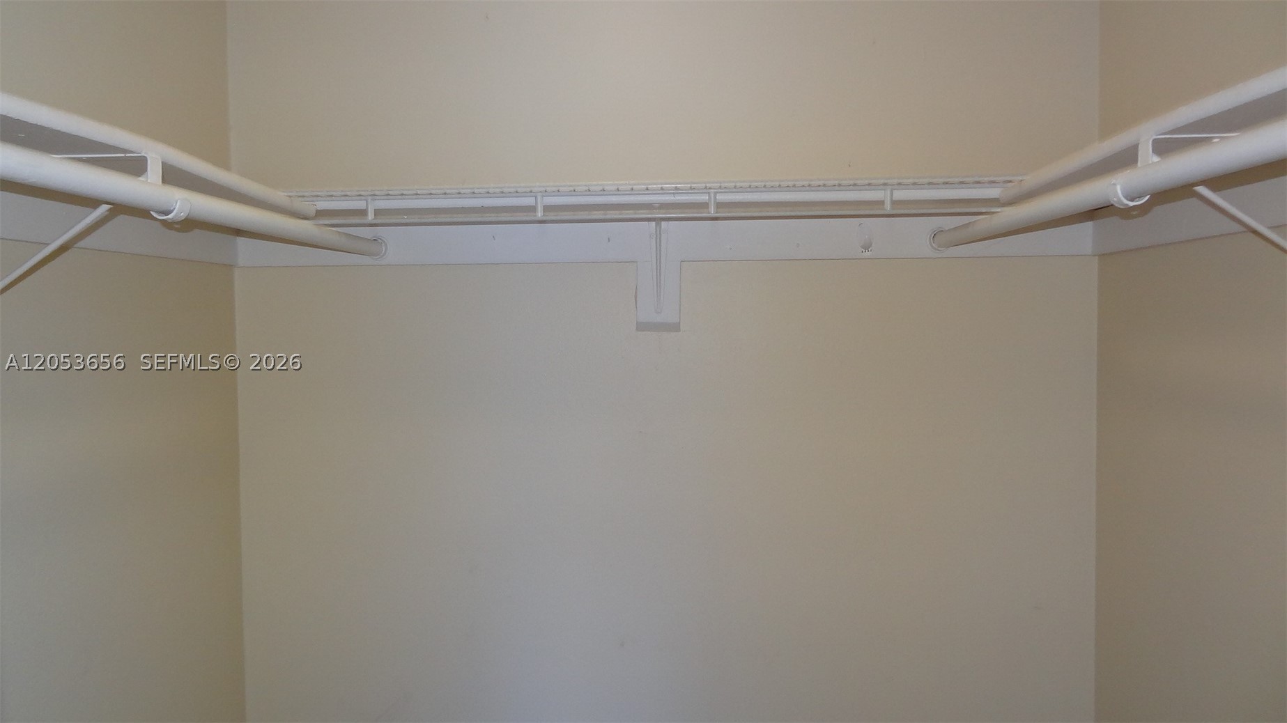 SUNSHORES CONDO - Residential