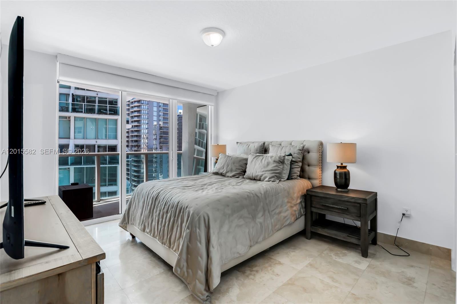 BRICKELL ON THE RIVER N T - Residential