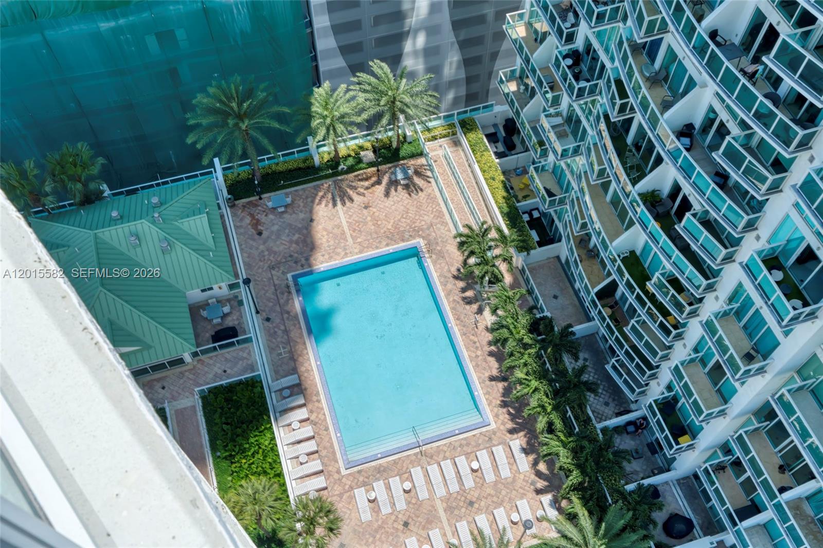 BRICKELL ON THE RIVER N T - Residential