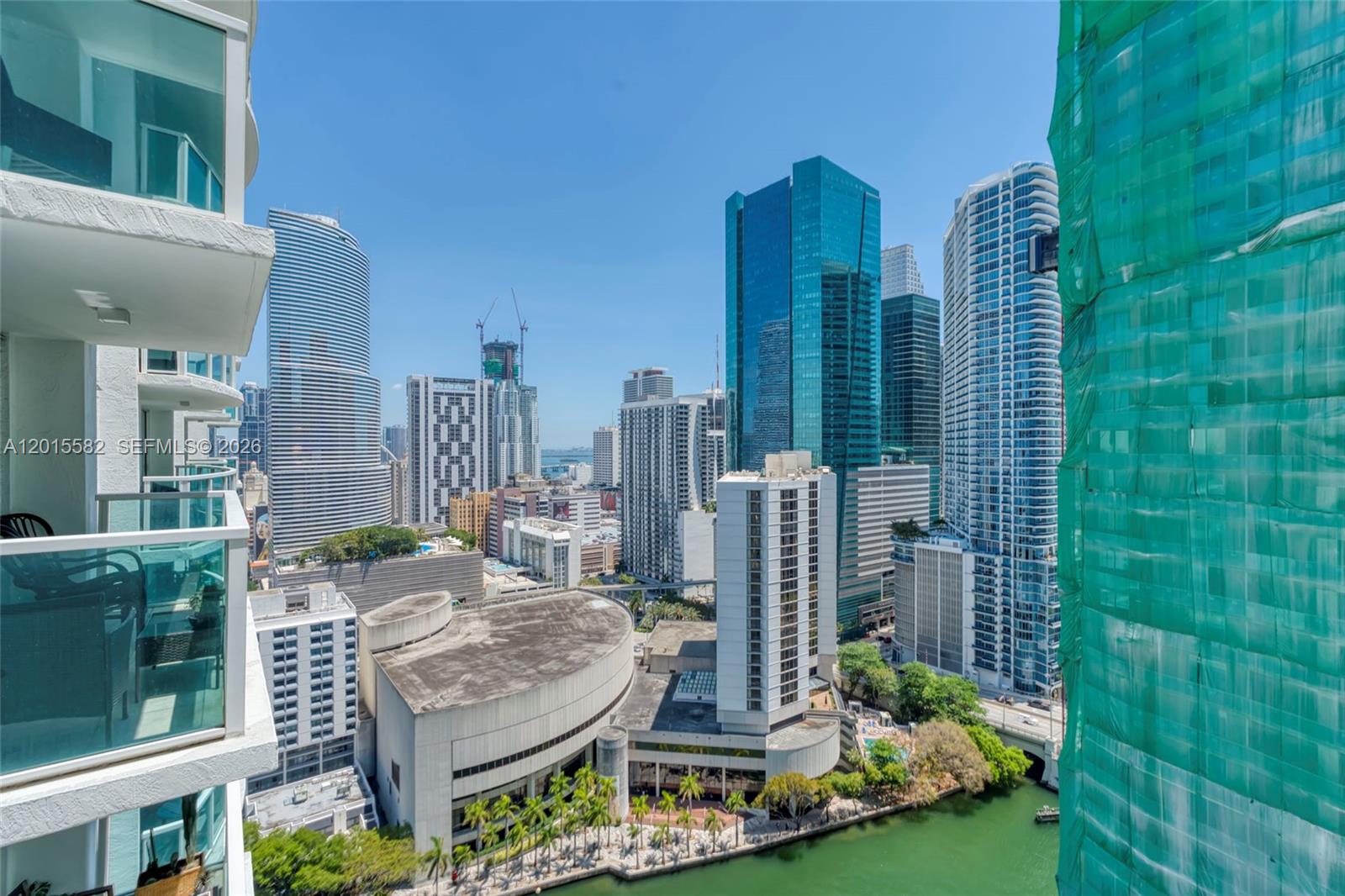 BRICKELL ON THE RIVER N T - Residential