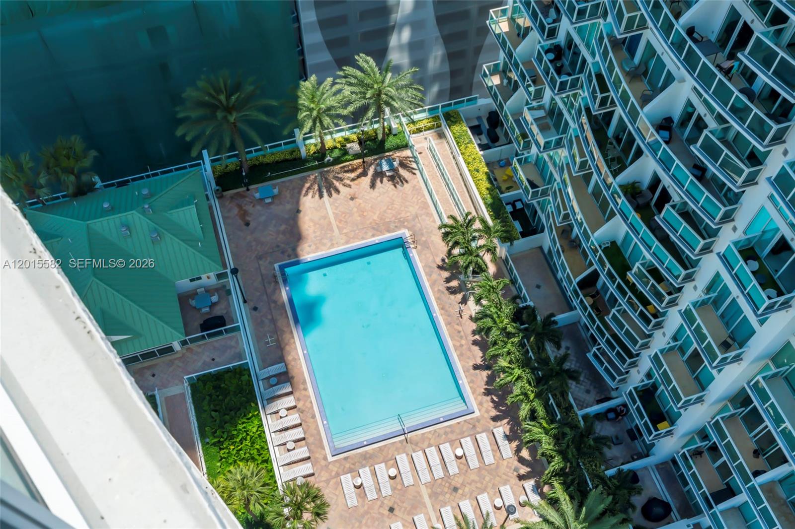 BRICKELL ON THE RIVER N T - Residential