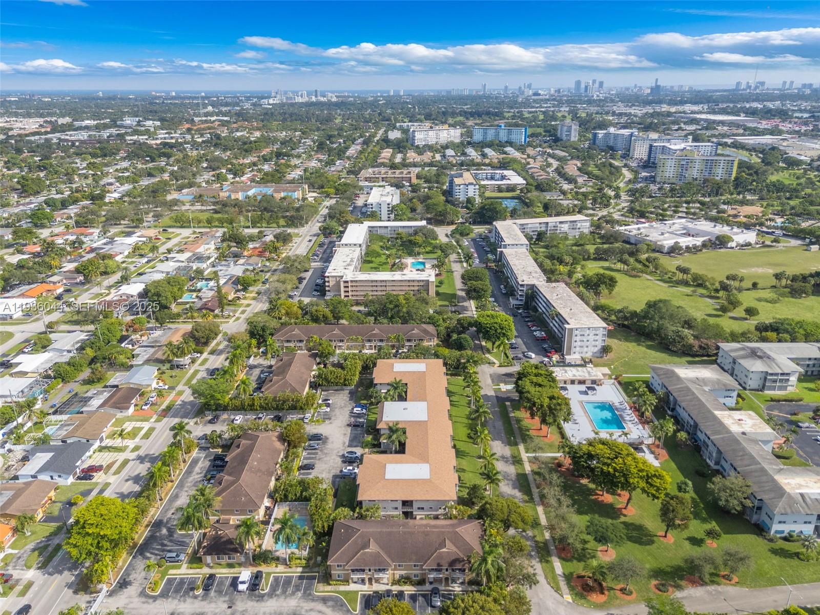 HILLCREST COUNTRY CLUB AP - Residential