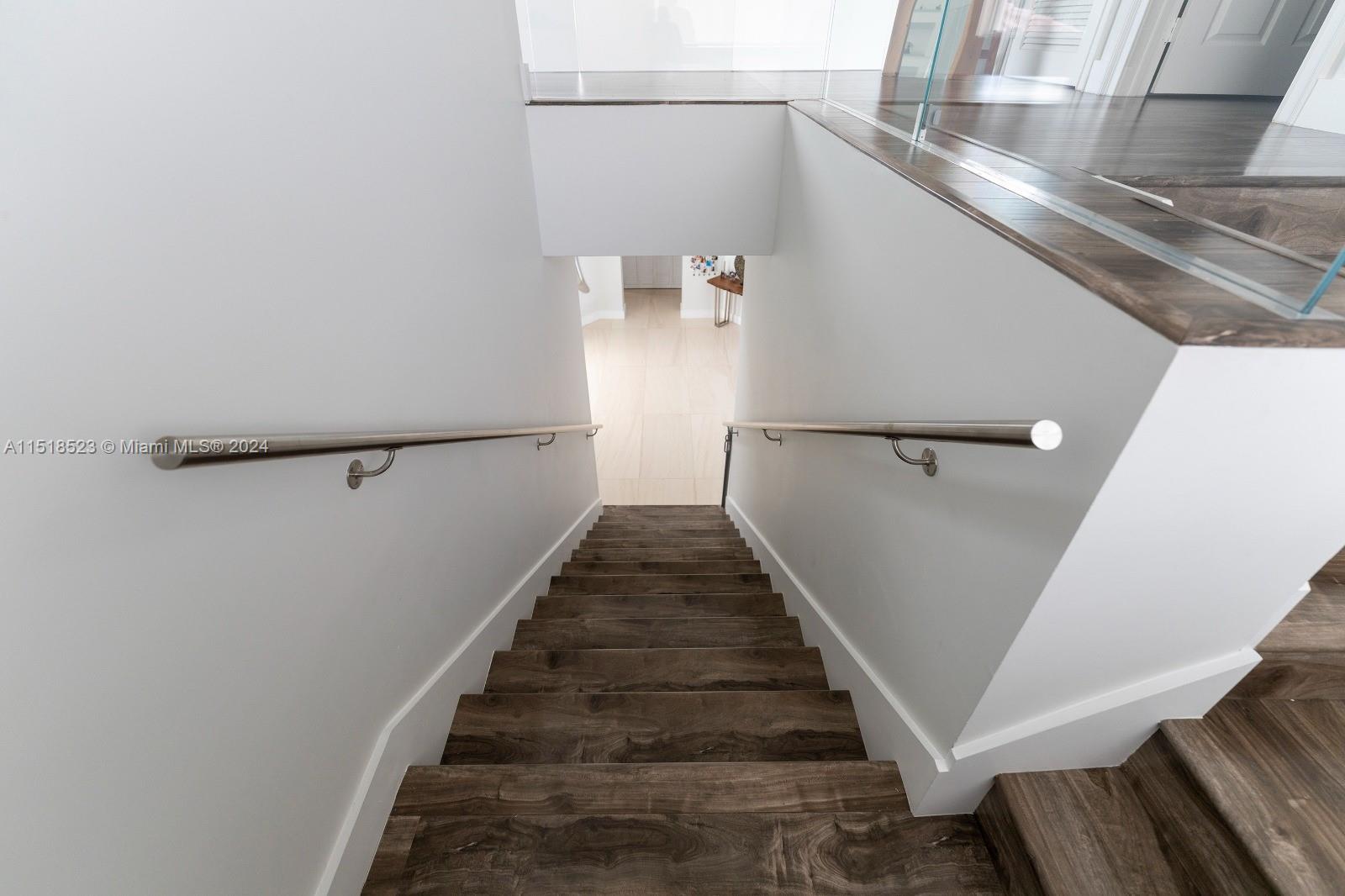 THREE ISLANDS 3RD SEC - Residential Lease