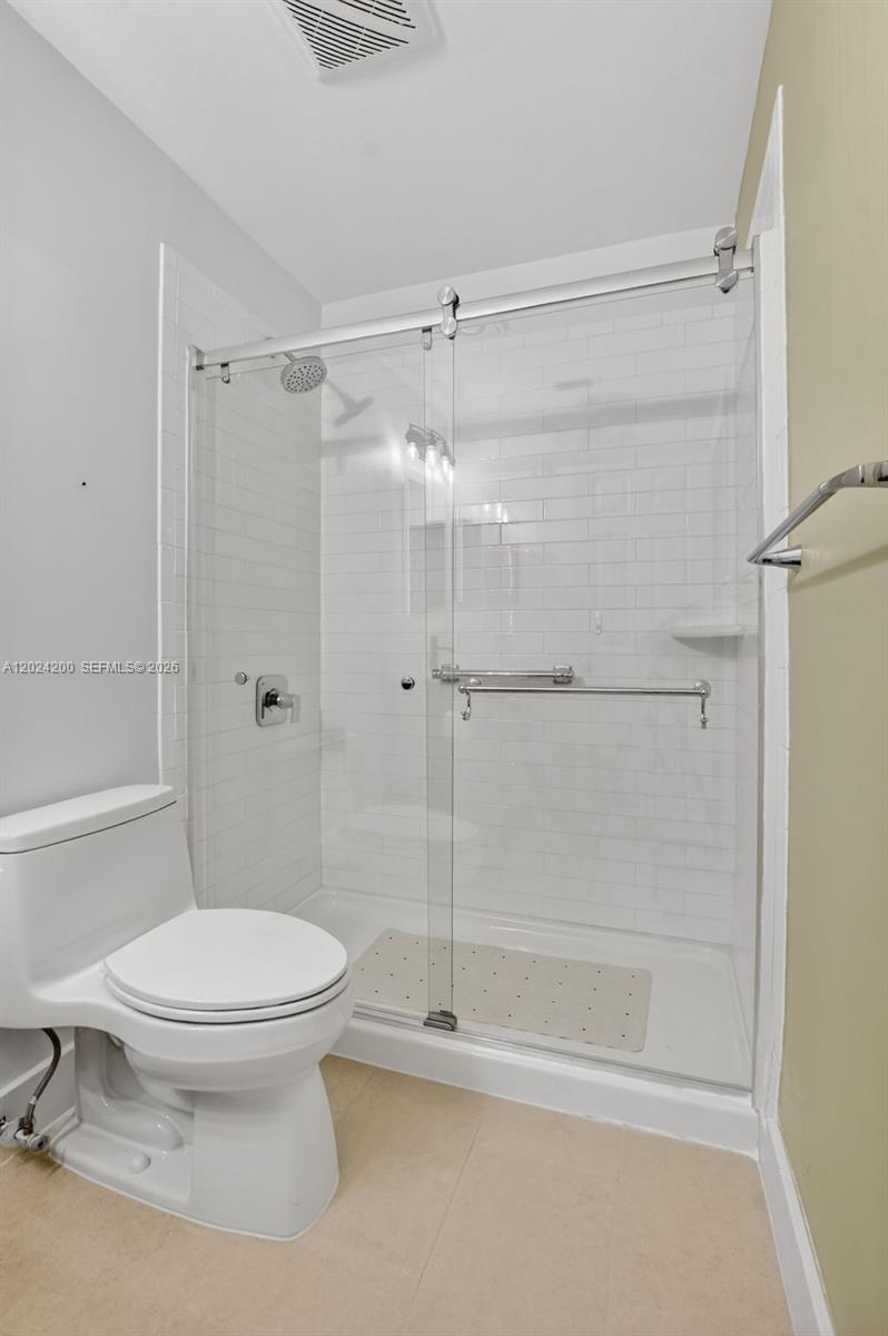EL VIENTO AT BOCA POINTE - Residential Lease