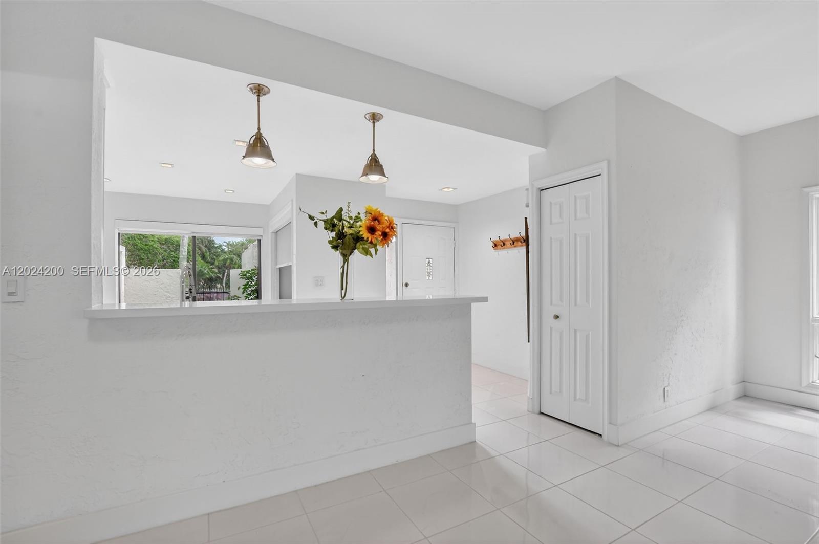 EL VIENTO AT BOCA POINTE - Residential Lease