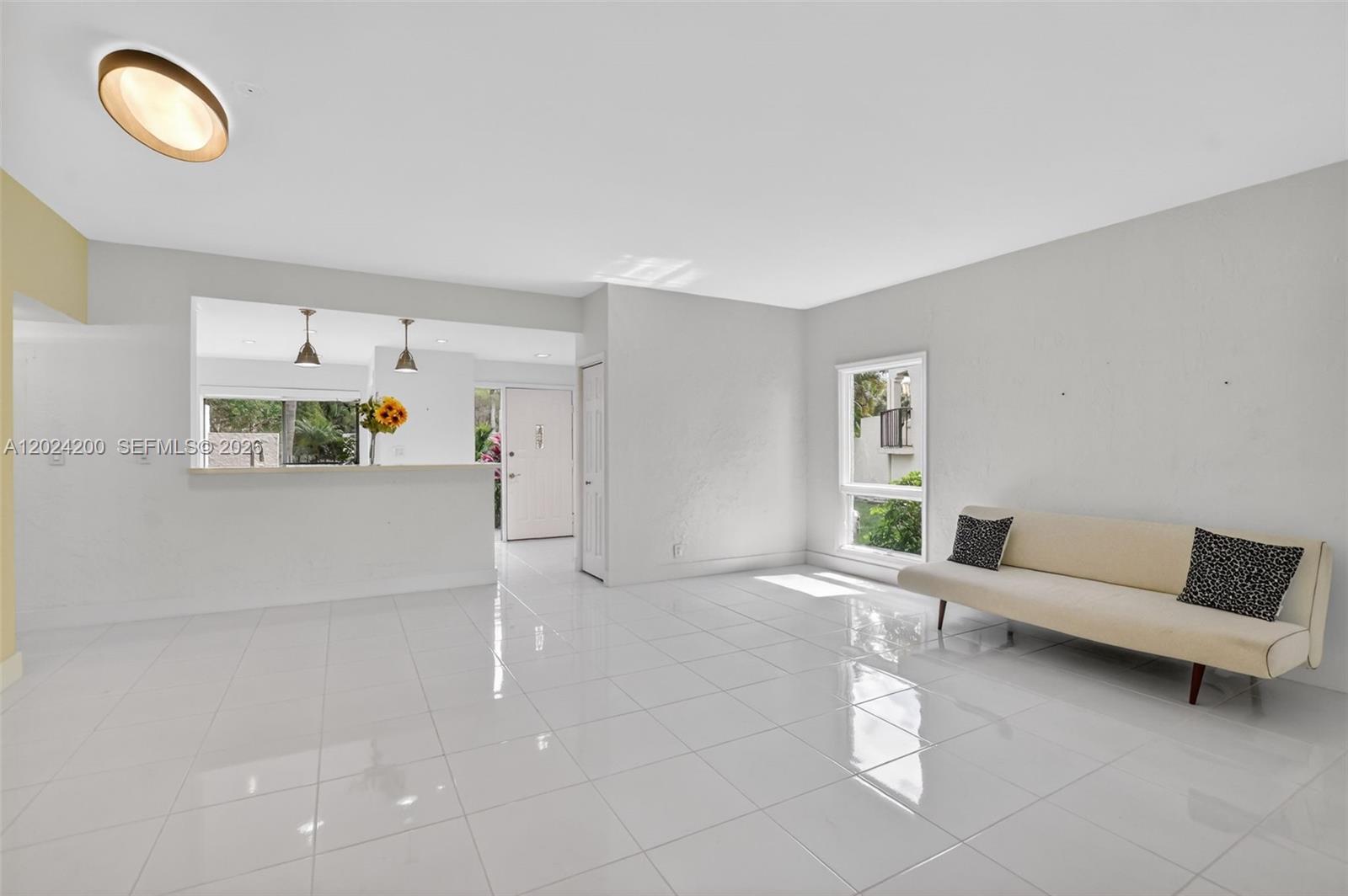 EL VIENTO AT BOCA POINTE - Residential Lease