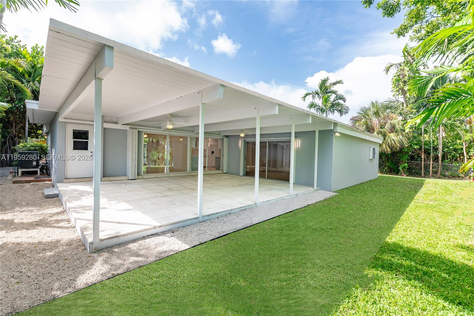 TROPICAL ISLE HOMES SUB 4 - Residential