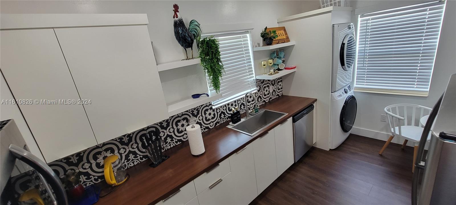 LAWRENCE EST LAND COS SUB - Residential Lease