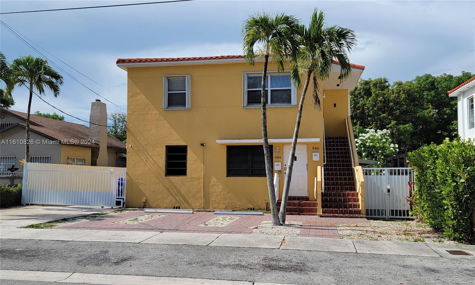 LAWRENCE EST LAND COS SUB - Residential Lease