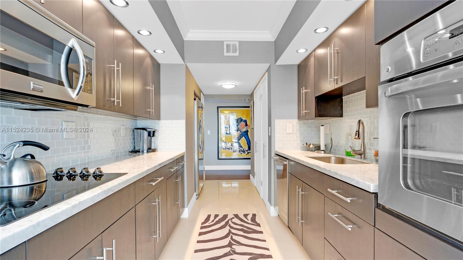 TURNBERRY ISLE CONDO - Residential