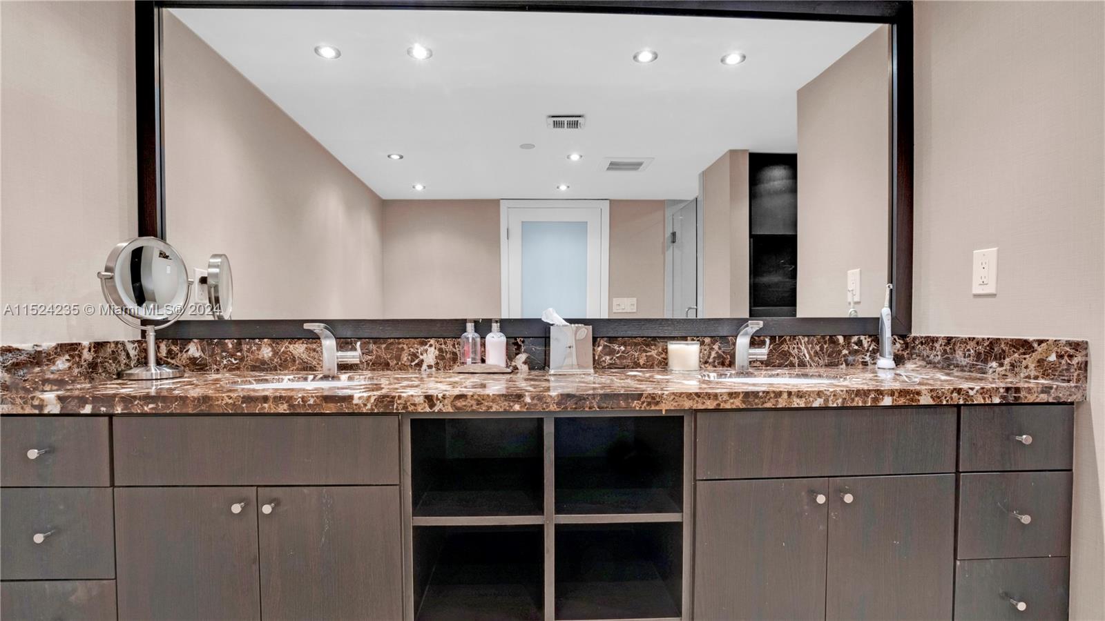 TURNBERRY ISLE CONDO - Residential