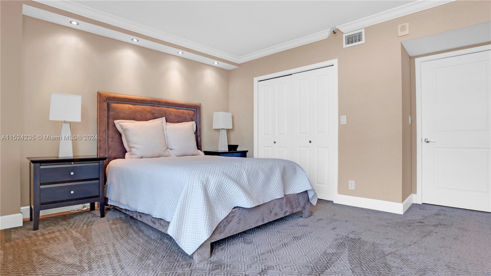 TURNBERRY ISLE CONDO - Residential