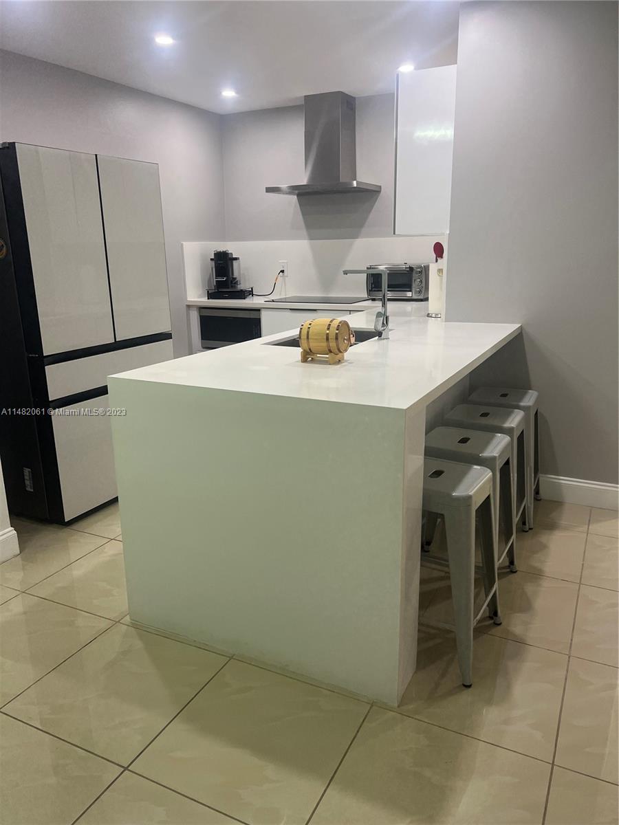 LAGO DEL REY CONDO #3 - Residential Lease
