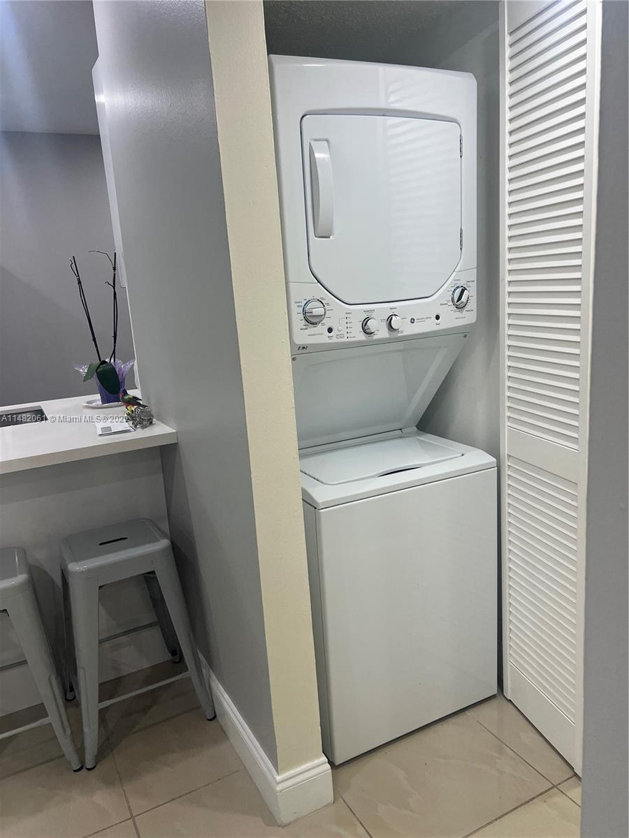 LAGO DEL REY CONDO #3 - Residential Lease