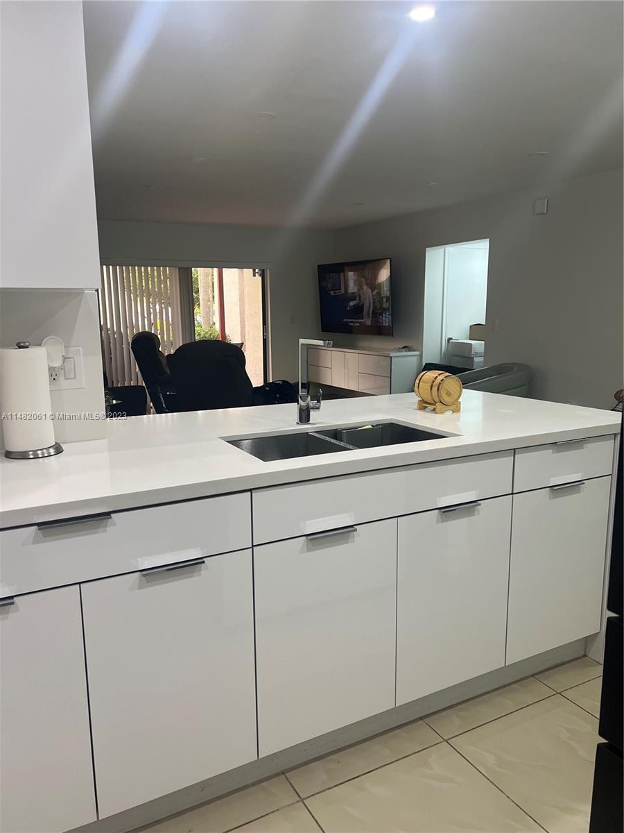 LAGO DEL REY CONDO #3 - Residential Lease