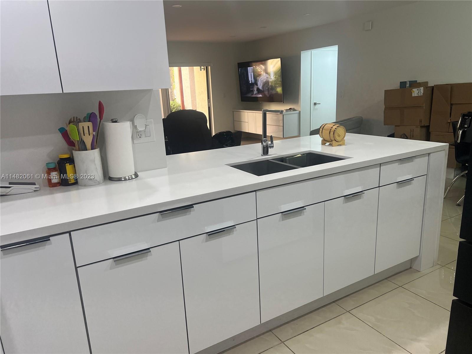 LAGO DEL REY CONDO #3 - Residential Lease