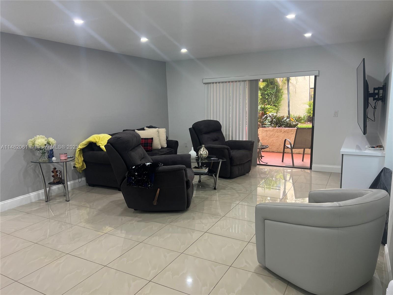 LAGO DEL REY CONDO #3 - Residential Lease
