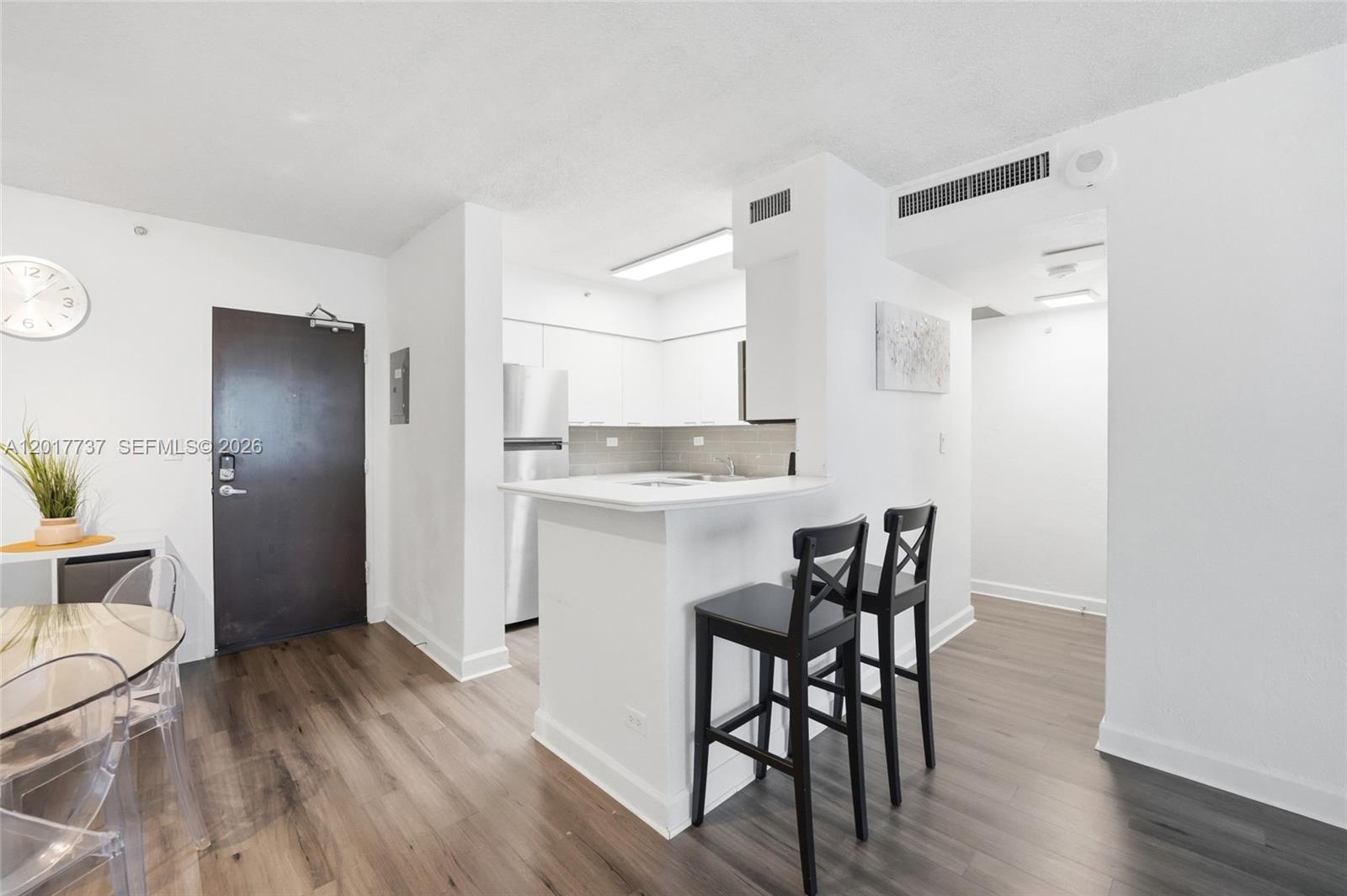 FLAMINGO SOUTH BEACH I CO - Residential