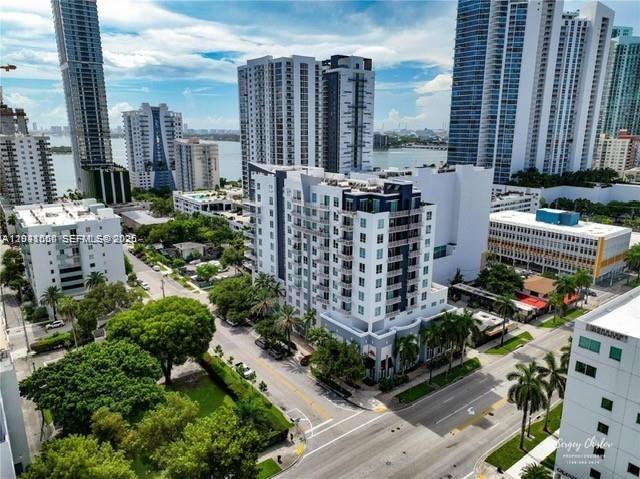 UPTOWN LOFTS CONDO - Residential Lease