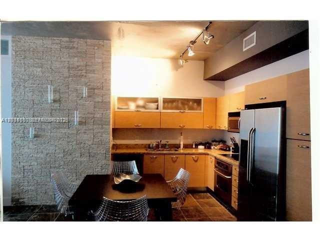 UPTOWN LOFTS CONDO - Residential Lease